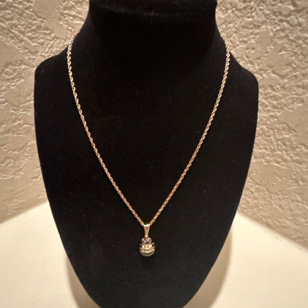 Vintage Nina Ricci Gold PlatedโChain Necklace NR Logo Gemstone Charm Pendant